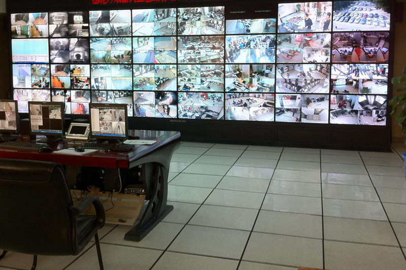 ���̰���